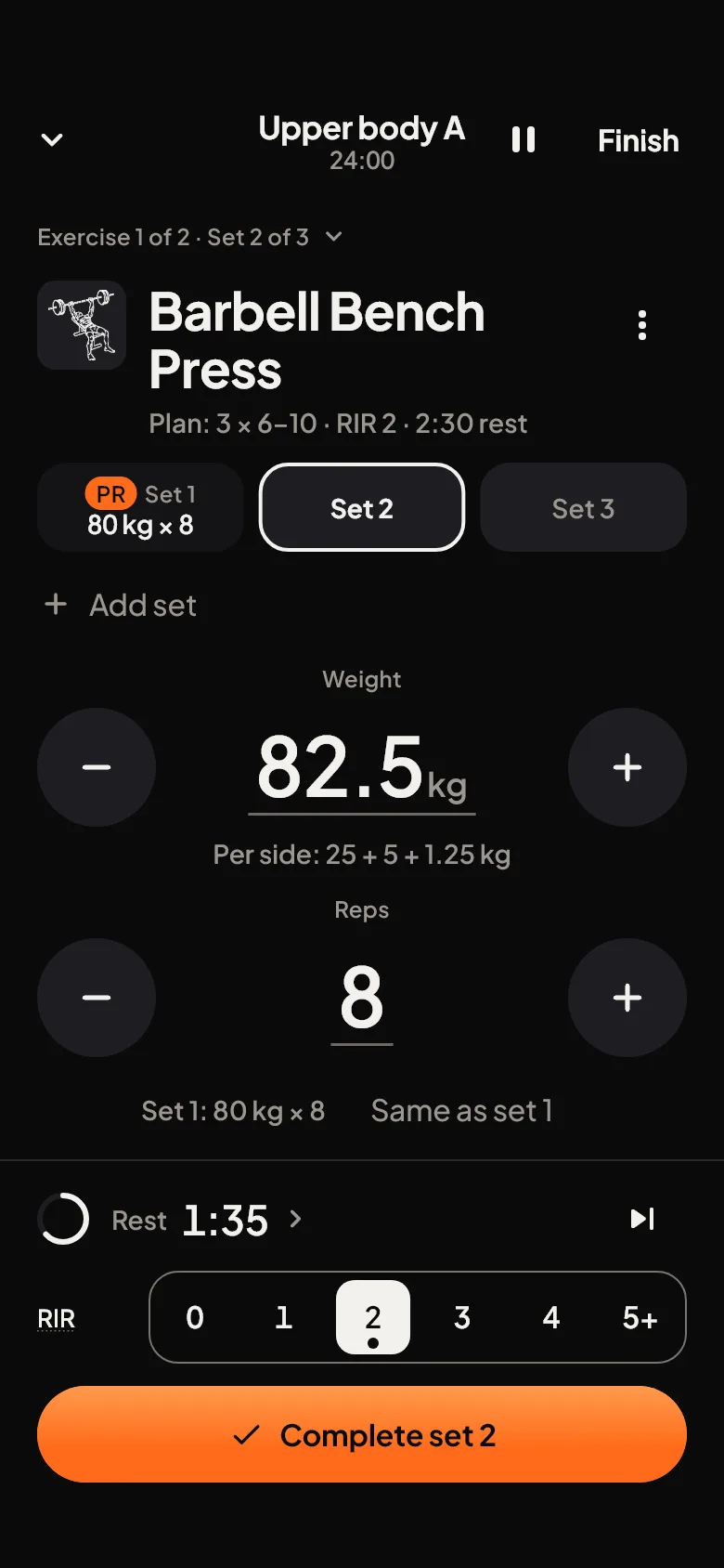 Running session: barbell bench press, set 2 of 3, 82.5 kg for 8, rest 1:35, RIR 2.